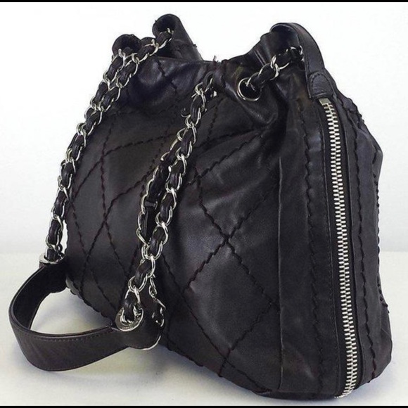 Authentic Chanel expandable tote. - Picture 10 of 10